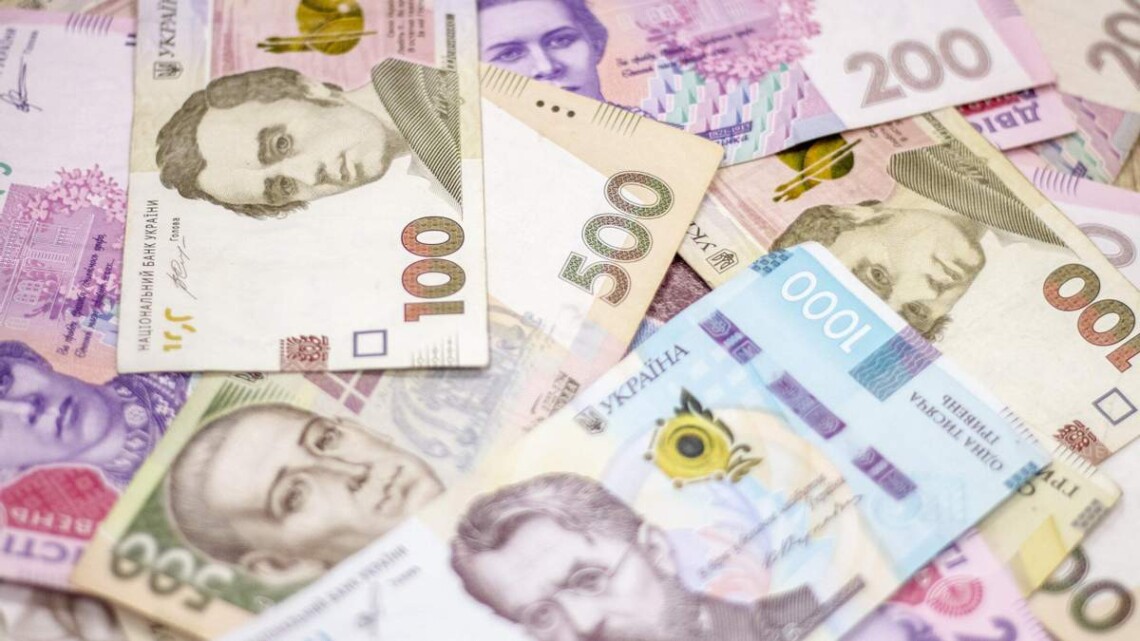 В Україні у 2021 році найчастіше підробляли банкноти номіналом 500 та 200 гривень. Про це повідомили у НБУ.