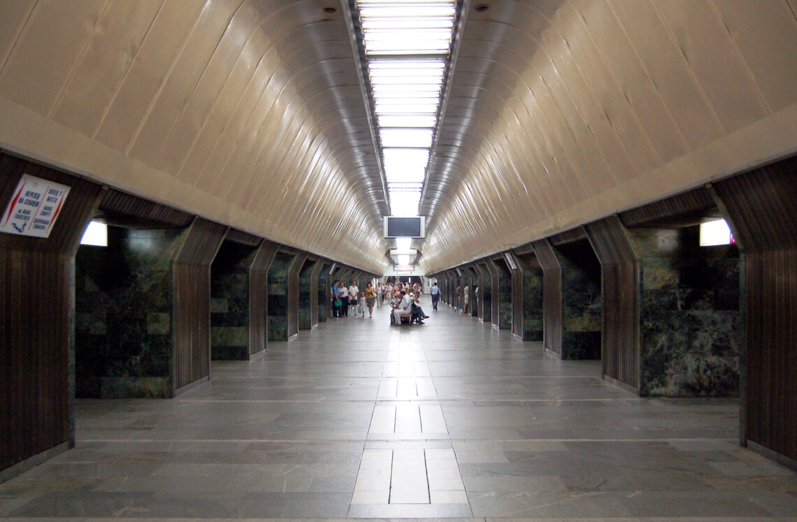 У середу, 12 січня, надійшов анонімний дзвінок про замінування двох станцій метрополітену – Площі Льва Толстого та Палацу спорту.