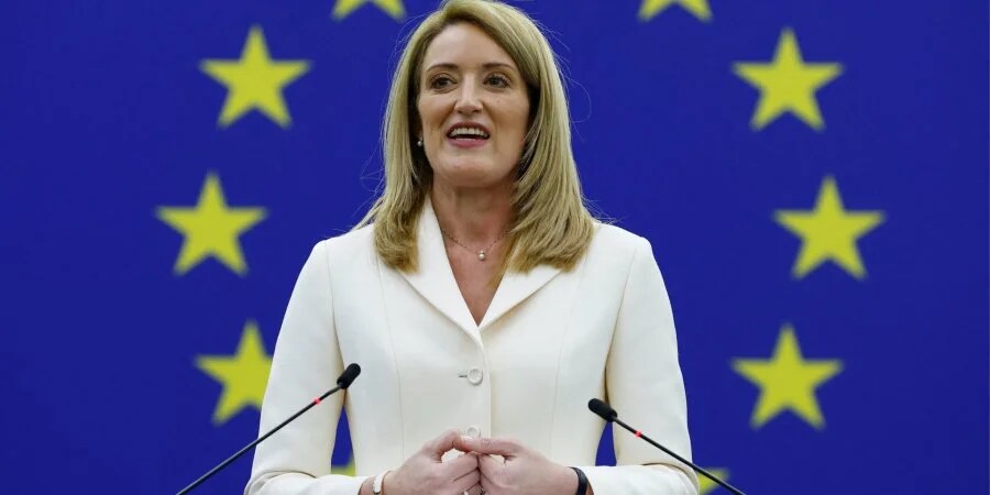 У вівторок, 18 січня, євродепутата від Мальти Роберту Метсолу обрали новим головою Європарламенту.