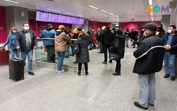 У відомстві зазначили, що з 9 січня відновилися регулярні рейси за маршрутом Нур-Султан – Київ, а з 13 січня розпочав роботу у штатному режимі міжнародний аеропорт Алмати.