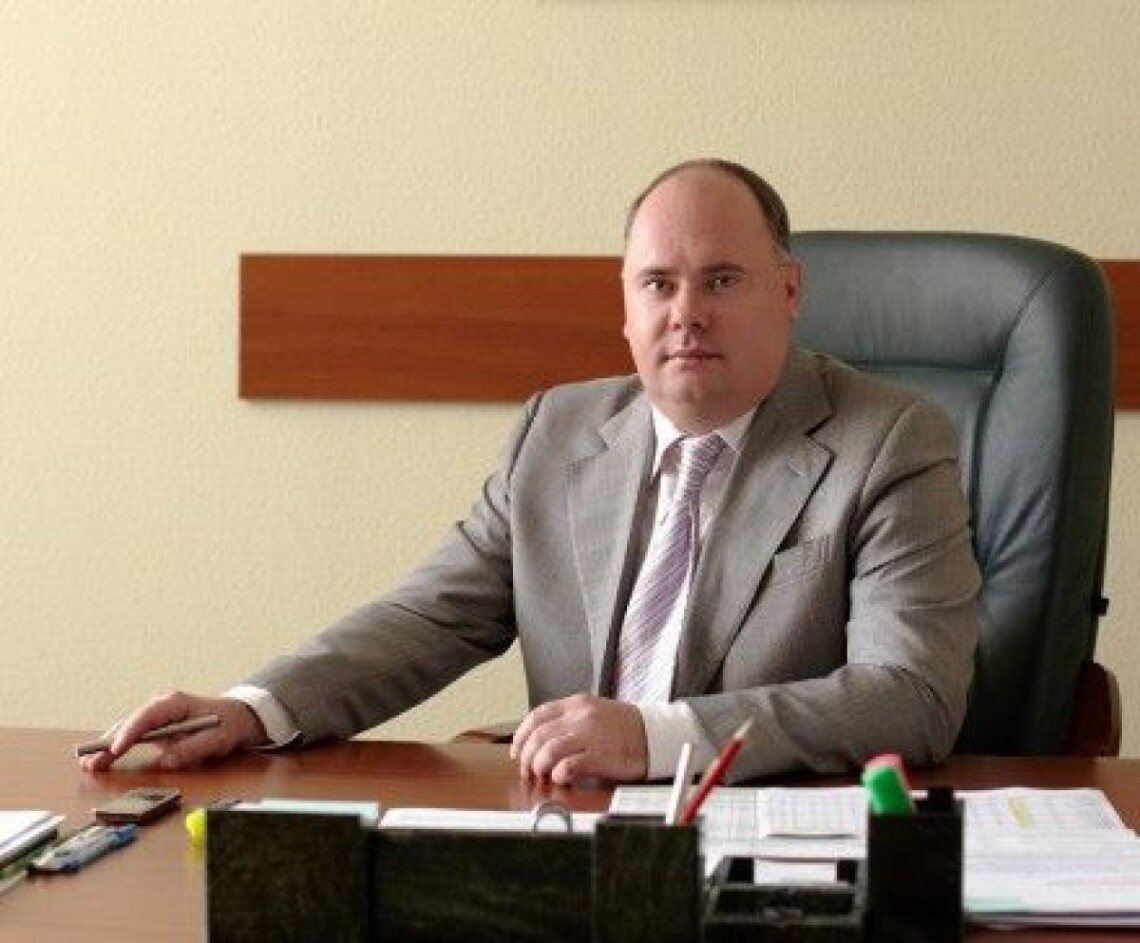 Колишній начальник ГУ Міністерства доходів та зборів у Криму Олександр Кондрашов знову обійняв посаду у податковій службі. Він кілька років ховався від слідства.