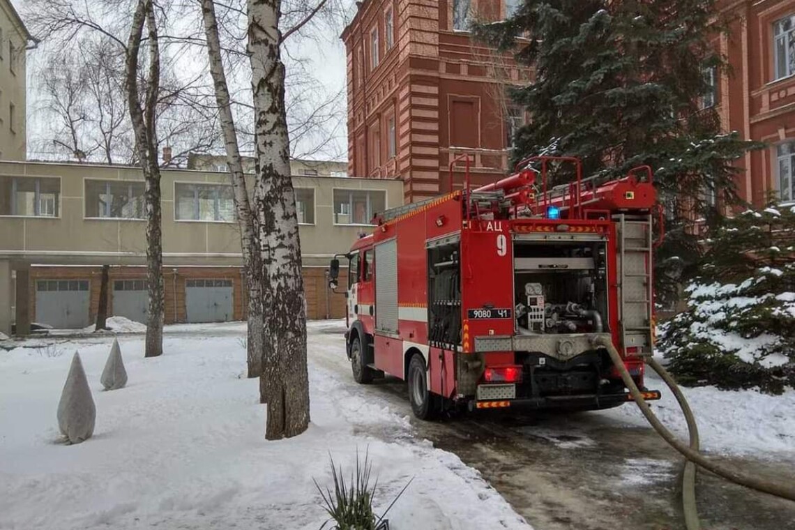 У Харкові сьогодні сталася пожежа у навчальному корпусі Національної юридичної академії ім. Ярослава Мудрого.