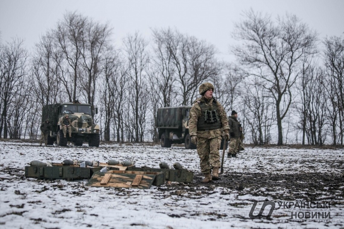 Від початку поточної доби неділі, 23 січня, в районі проведення операції Об'єднаних сил бойовики Російської Федерації сім разів відкрили вогонь за позиціями українських військових.