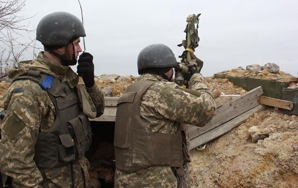 Украинские военные продолжают контролировать ситуацию в районе проведения операции Объединенных Сил.