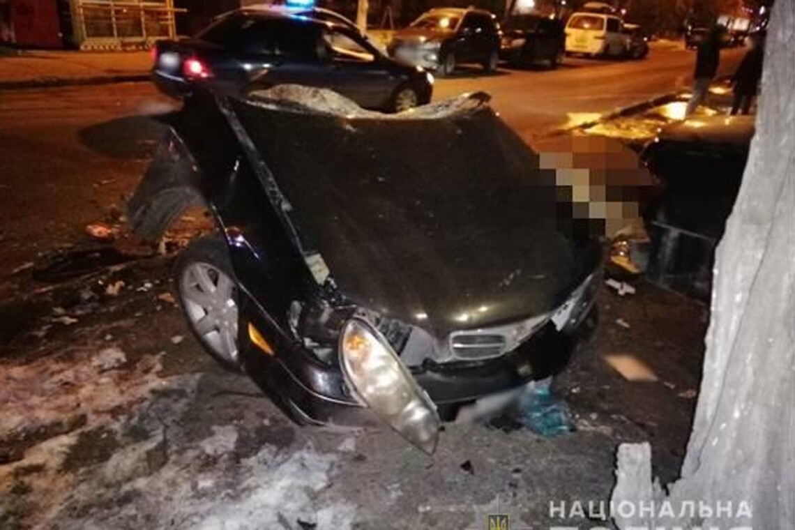 В Суворовском районе Одессы произошло дорожно-транспортное происшествие, в котором погибли два человека, один пострадал.