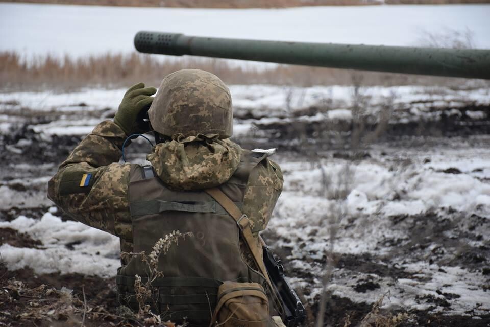 За минулу добу, 5 лютого, через дії окупантів на Донбасі  двоє українських військових дістали поранення.