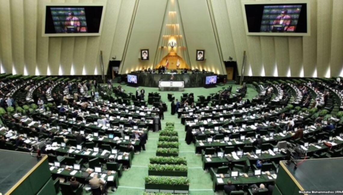 Іранські законодавці виклали умови для відновлення ядерної угоди Ірану зі світовими державами від 2015 року.