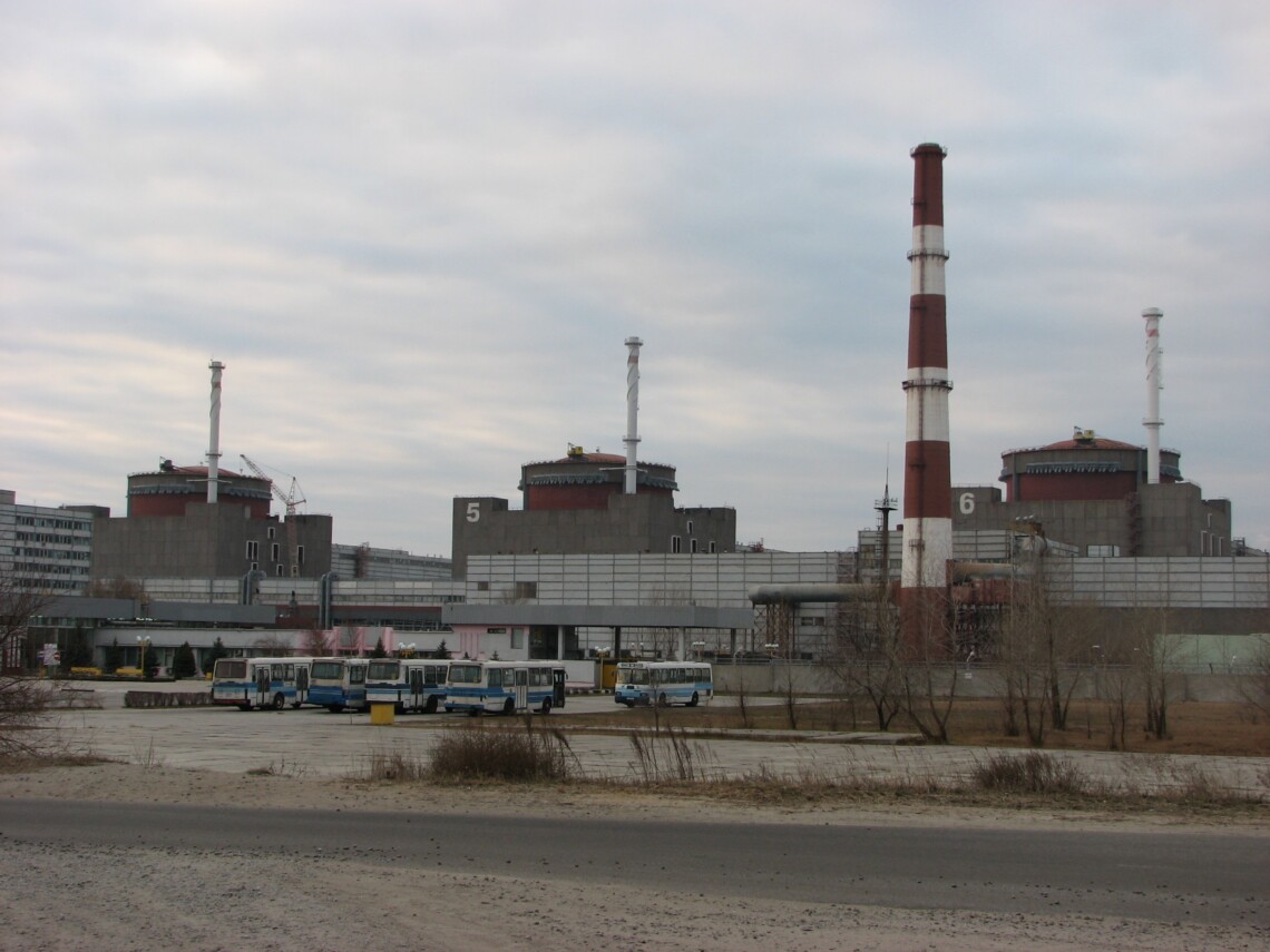 На Запорожской АЭС, администрация которой находится под контролем российских военных, изменений радиационного состояния не зафиксировано.