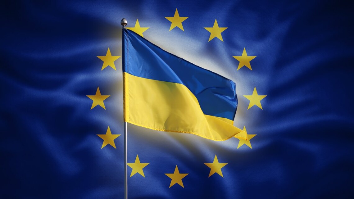 В ЕС действует специальная Директива, которая облегчает участь украинцев, решивших уехать от войны. Подробностей пока слишком мало, но данные на первое время уже есть.