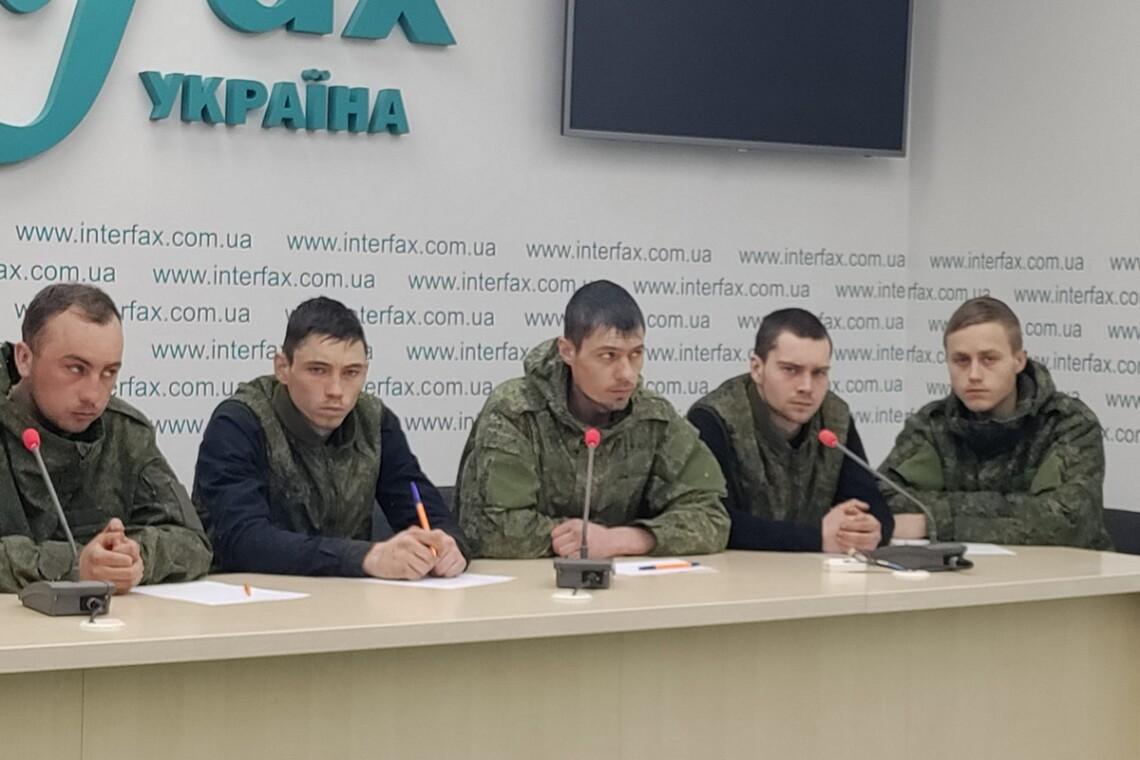 В российском Минобороны заявили, что обнаружили случаи присутствия своих военных срочной службы в Украине.