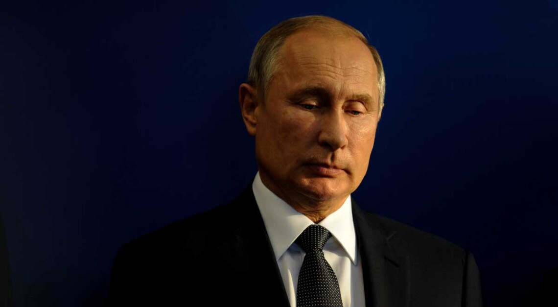 У президента РФ Владимира Путина, который в феврале дал приказ своей армии напасть на Украину, обострилась фобия относительно покушения на его жизнь.