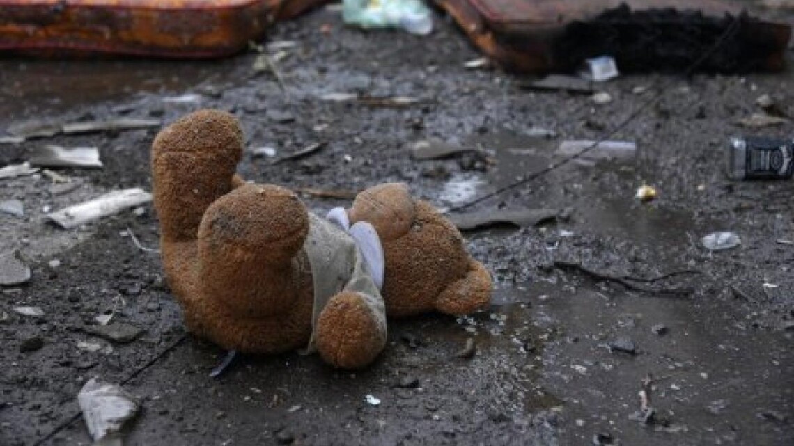 Внаслідок збройної агресії Росії в Україні загинуло 153 дитини, ще понад 200 було поранено.