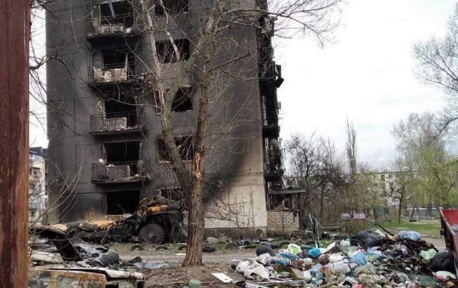 В Луганской области оккупанты сегодня уничтожили базу олимпийской подготовки и 10 домов мирных жителей.