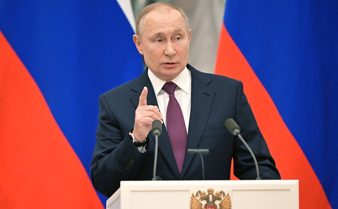 Путін знову погрожував іншим країнам, брехав щодо причини вторгнення в Україну і запевнив, що економічні санкції на росію не діють.