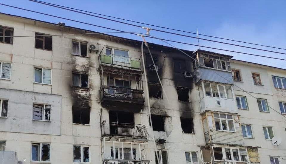 Російські військові 26 разів за добу обстріляли Луганську область, найбільше – Сєверодонецьк. Загалом пошкоджено 24 житлові будинки.