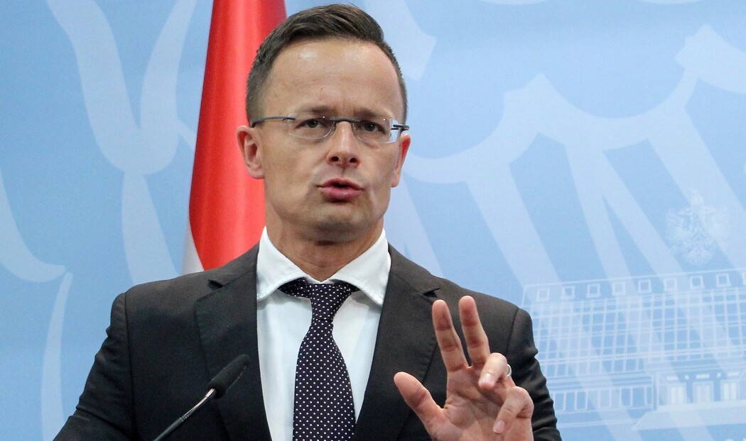 В Угорщині заявили, що відмова країни від блокування ембарго на російську нафту обійдеться Європейському союзу в 750 мільйонів євро, які бажає отримати Будапешт