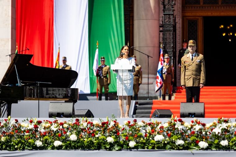 Вона стала першою жінкою-президентом Угорщини, а також наймолодшим президентом серед усіх країн Євросоюзу.
