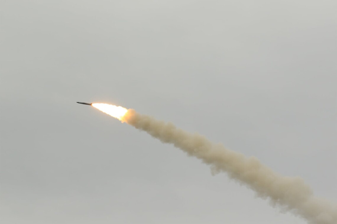 Українська ППО сьогодні опівдні знищила запущену у напрямку Одеси російську крилату ракету.