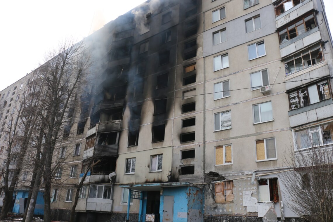 Пленный оккупант рассказал СБУ, что российская реактивная артиллерия намеренно уничтожала жилые дома в Харькове.
