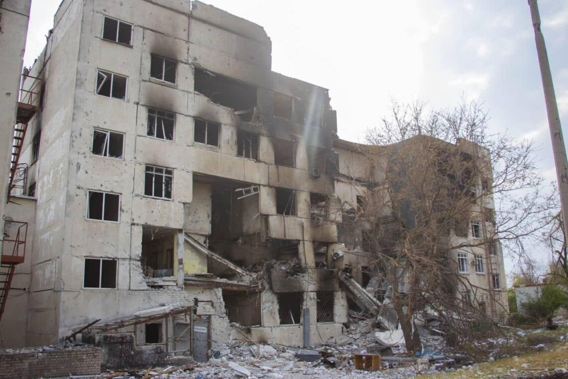 У Сєвєродонецьку за добу внаслідок обстрілів російської армії загинули чотири мешканці, щонайменше вісім будинків пошкоджено.