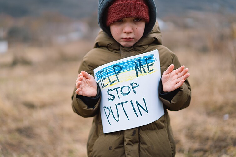 В Украине в результате полномасштабного вторжения россии уже был травмирован 431 ребенок, при этом погибли 232 ребенка.