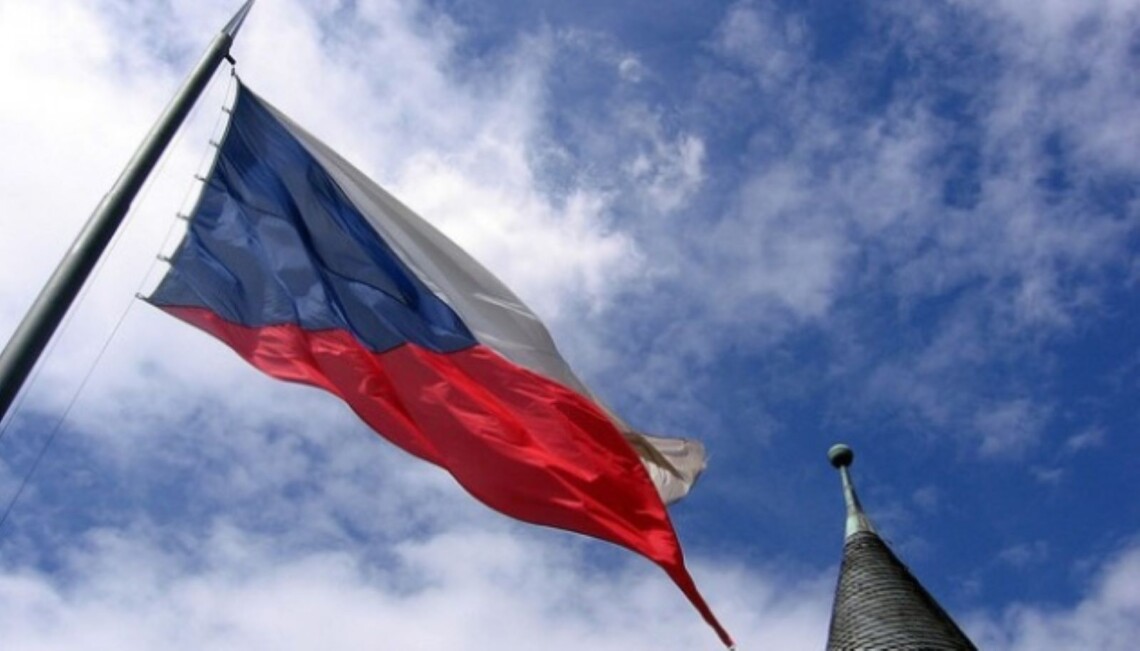 Міністерство оборони Чехії найближчим часом звернеться до уряду з вимогою надати більше коштів на військову допомогу Україні.