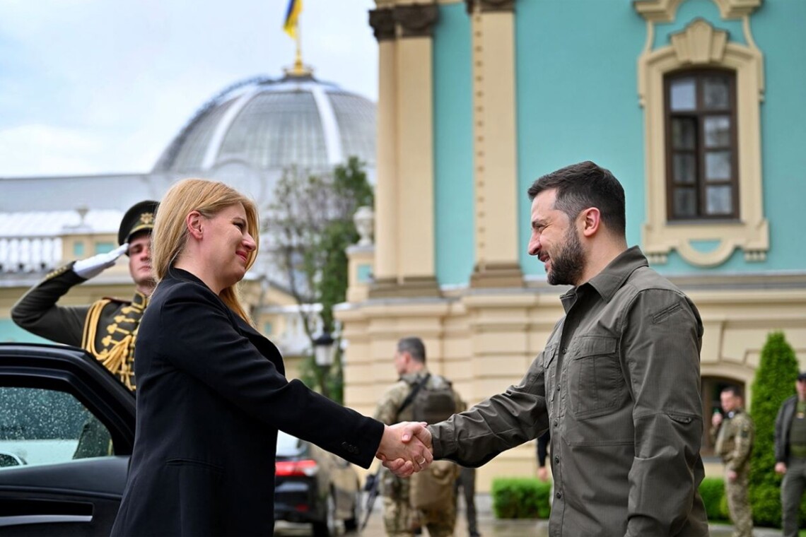Президент Словаччини Зузана Чапутова 31 травня відвідала звільнені Бородянку та Ірпінь, виступила у Раді та зустрілася з президентом України.