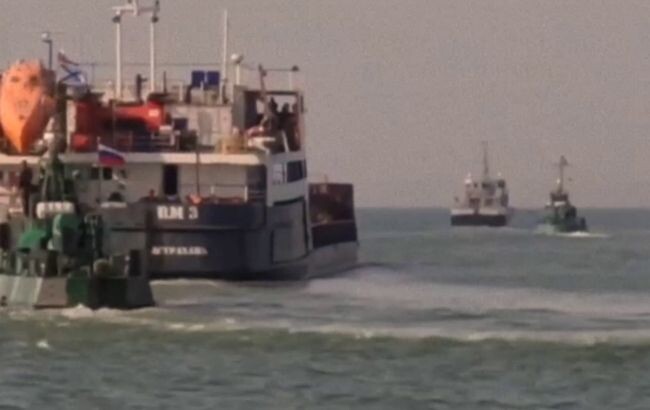 Российские оккупанты в воскресенье, 12 июня, третий раз отправили в российскую федерацию судно с украденным украинским металлоломом.