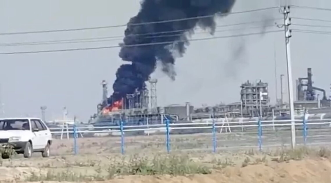 В Ростовской области произошел пожар на Новошахтинском нефтеперерабатывающем заводе, доля в котором раньше принадлежала семье Медведчука.