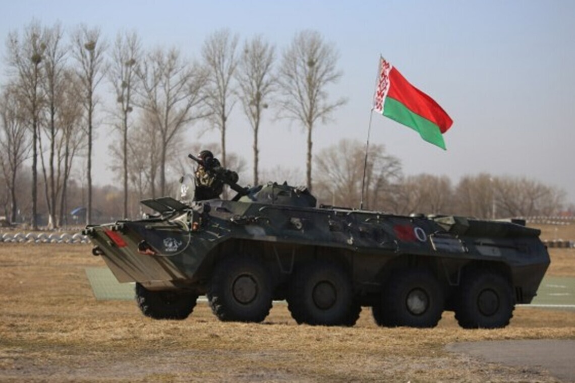 Напад з боку Білорусі малоймовірний, оскільки їхня армія має низьку боєздатність і мало досвіду. Крім того, війська потрібні Лукашенку для захисту режиму.