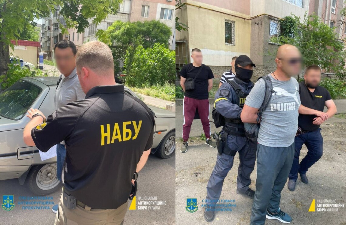 Антикоррупционные органы правопорядка вместе с одесским депутатом задержали его родственника, поскольку он был посредником в передаче средств.
