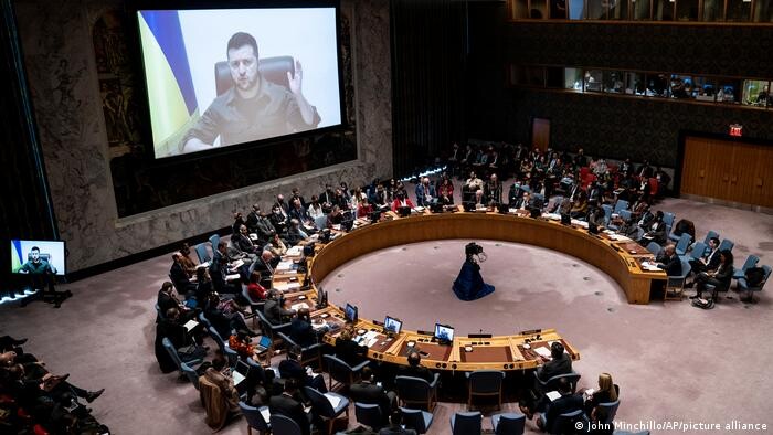 Украинский президент подчеркнул, что россия остается в ООН и имеет место постоянного члена в Совбезе только из-за недальновидности политиков в конце холодной войны.