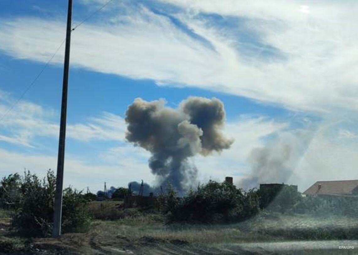 В Воздушных силах ВСУ подтвердили, что накануне в оккупированном Крыму были уничтожены девять российских самолетов на аэродроме возле Саков.