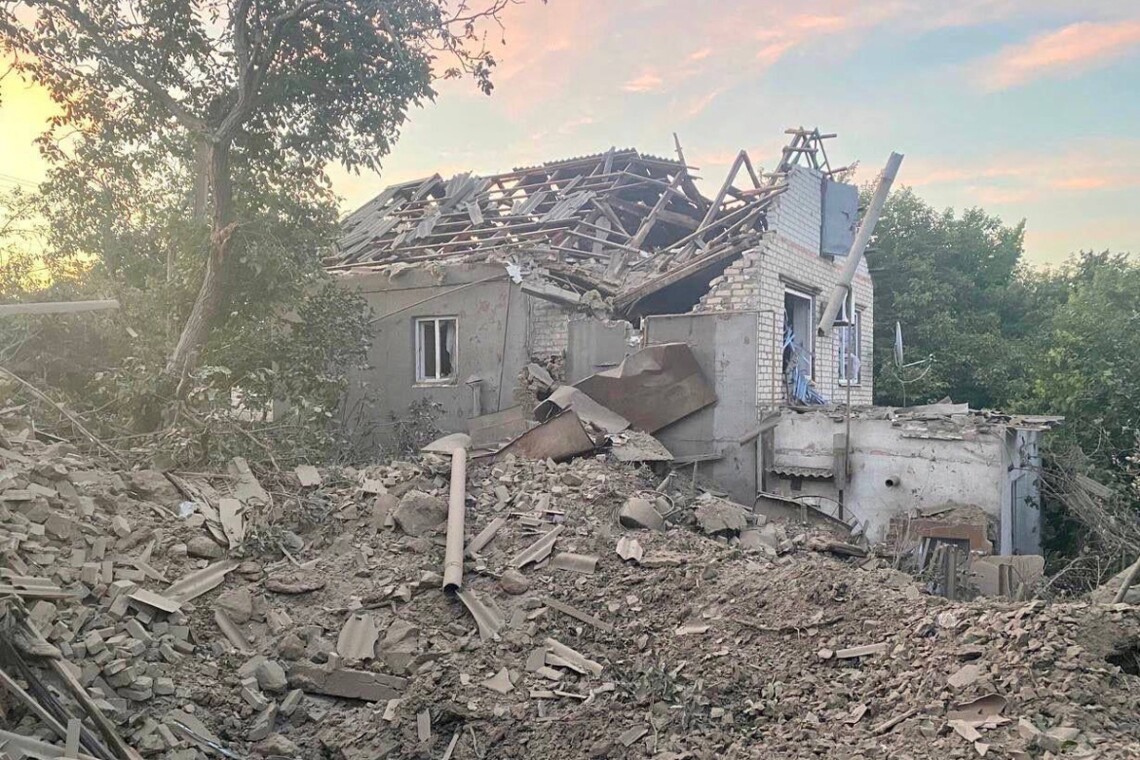 В Запорожской области за прошедшие сутки российские оккупанты обстреляли два поселка, одно село и город Орехов.
