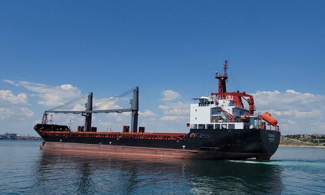 В ходе реализации Инициативы о безопасной транспортировке агропродукции уже 16 судов отправились из украинских портов. На их борту 450 тыс. тонн агропродукции.