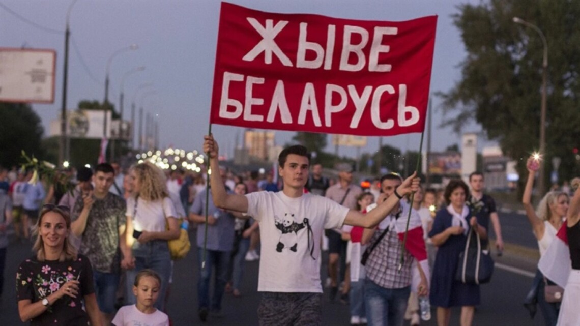 В Беларуси политика государства направлена ​​на вытеснение национального языка из употребления. При использовании белорусского языка могут даже арестовать.