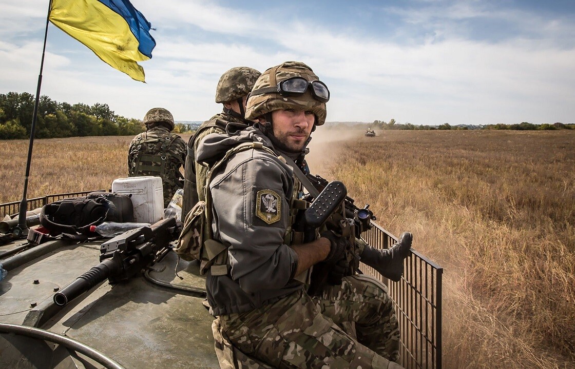 Більшість громадян України довіряють військовим Збройних Сил України. Таких понад 90 відсотків.