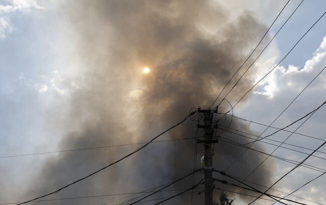 У росії в Білгородській області спалахнула пожежа на складі боєприпасами, у кількох селах почалася евакуація.