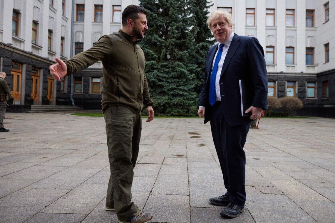 Премьер Британии Борис Джонсон приехал в Киев на День Независимости и уже встретился с Зеленским.