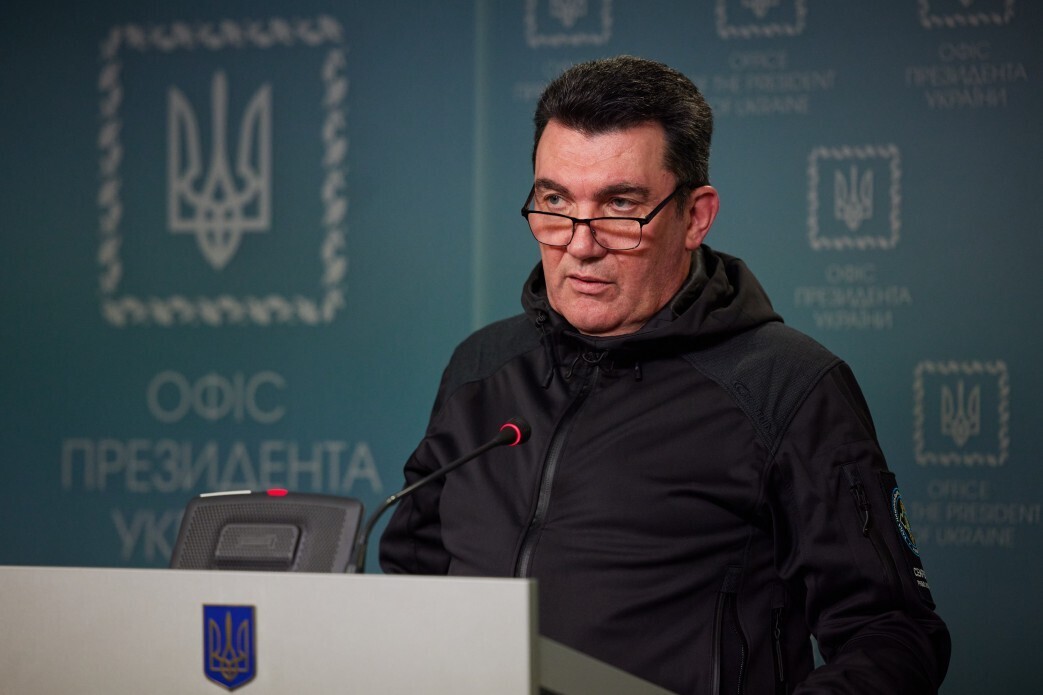 Секретар РНБО Олексій Данілов заявив, що з боку рф може бути спроба ескалації війни вже найближчим часом. Однак ЗСУ готові до будь-якого розвитку подій.