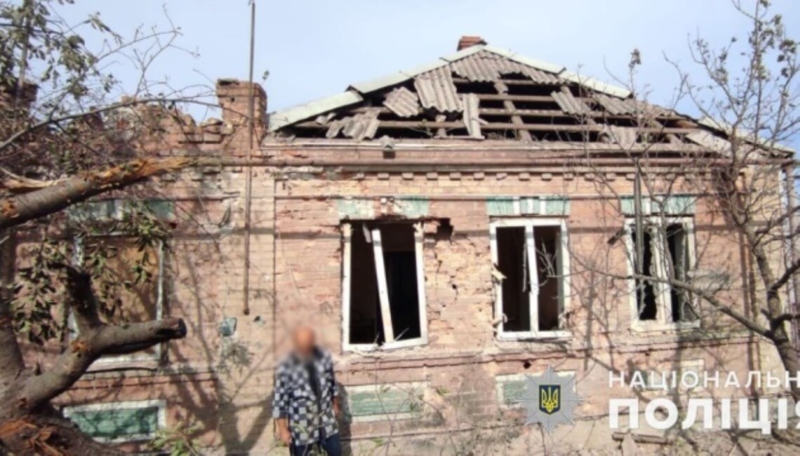 В Донецкой области в ночь на 1 октября российские войска вели обстрелы от Угледара до Соледара, в результате чего ранения получили три мирных жителя.