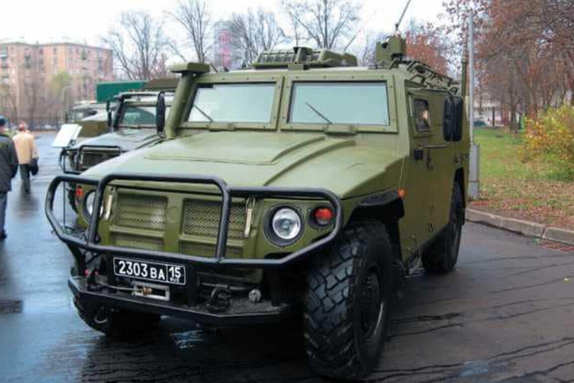Українські військові захопили рідкісний екземпляр ворожої техніки – командно-штабну машину Тигр.