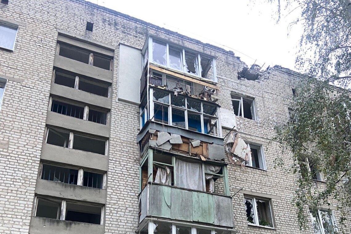 Російські окупанти обстріляли деокуповане місто Вовчанськ у Харківській області. Одна людина загинула.