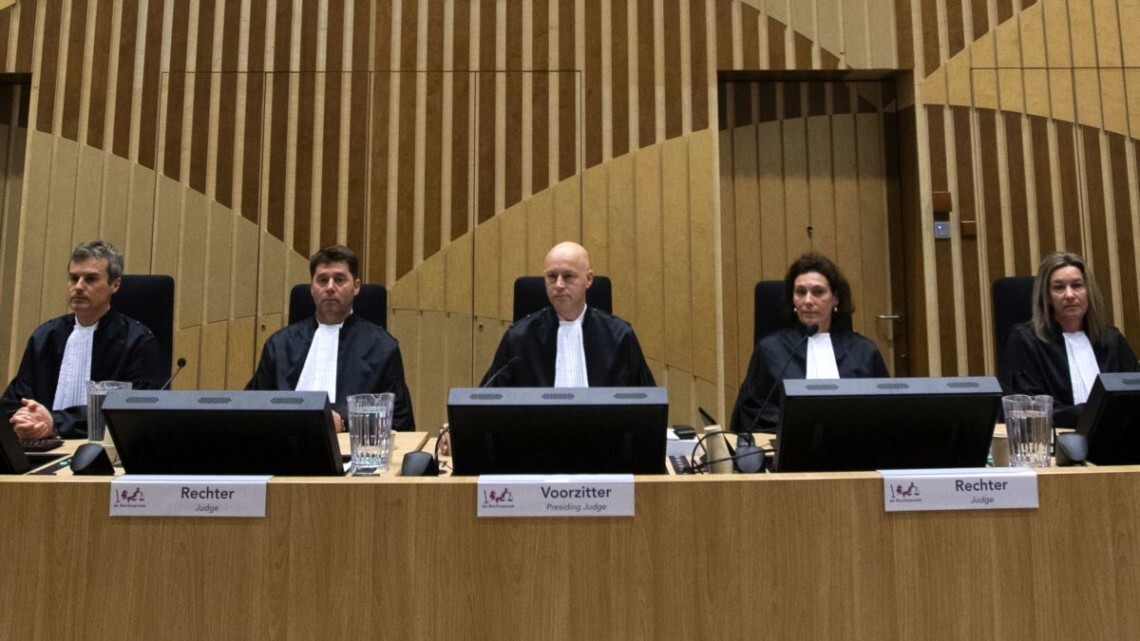 Вирок суду у справі МН17. Суд у Гаазі визнав Гіркіна, Дубинського та Харченка винними у аварії рейсу МН17 та загибелі 298 осіб. Пулатова визнано невинним.