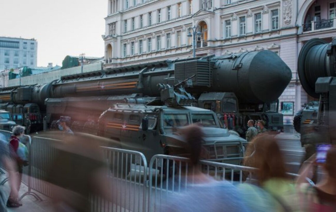 Росія знімає ядерні боєголовки зі застарілих ядерних крилатих ракет і обстрілює ними Україну.