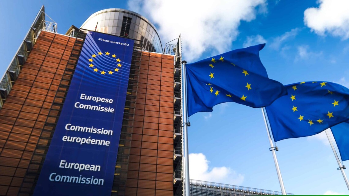 Еврокомиссия готова на этой неделе начать обсуждение девятого пакета санкций в качестве уступки Польше.