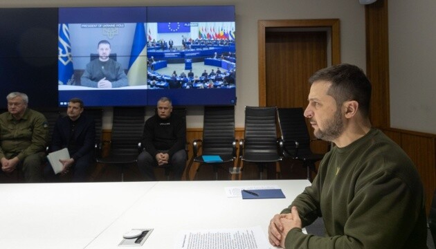 Глава государства Владимир Зеленский призвал Европарламент признать Голодомор геноцидом украинского народа максимальным большинством голосов.