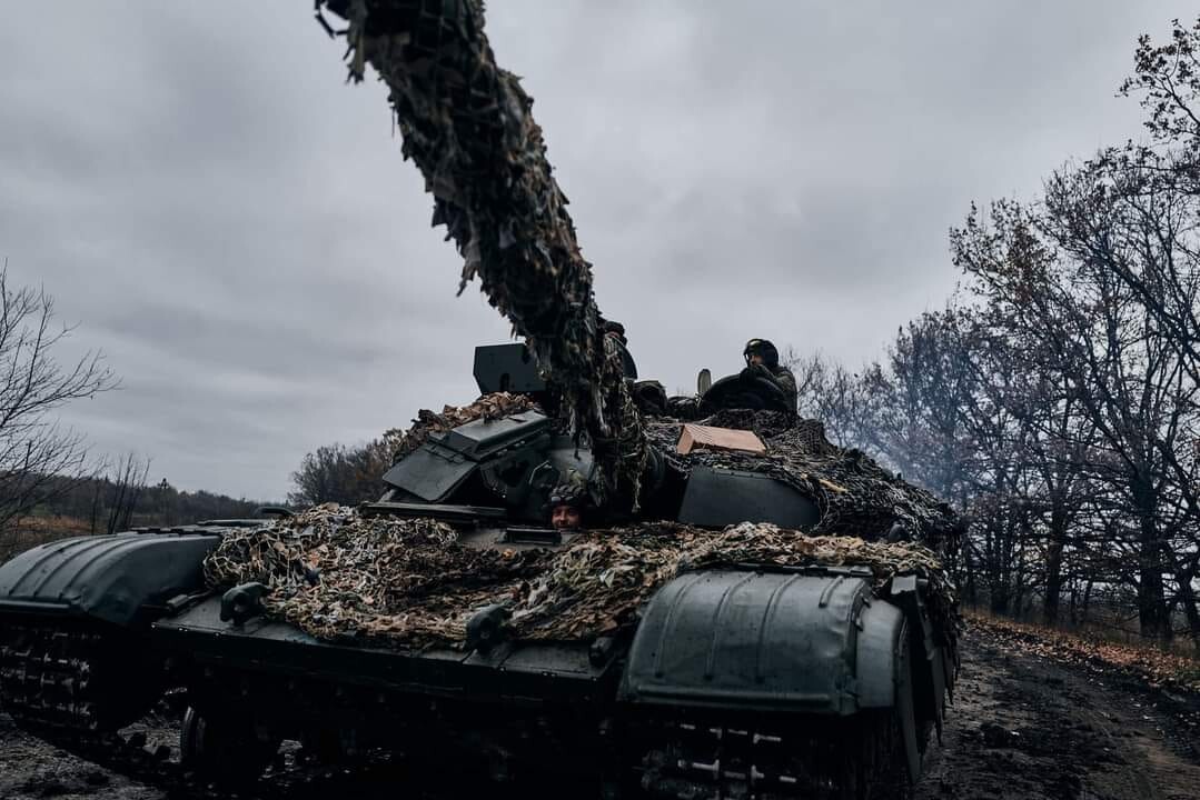 ВСУ продолжают уничтожать российских оккупантов. Они успешно приостановили атаки врага в Донецкой области.