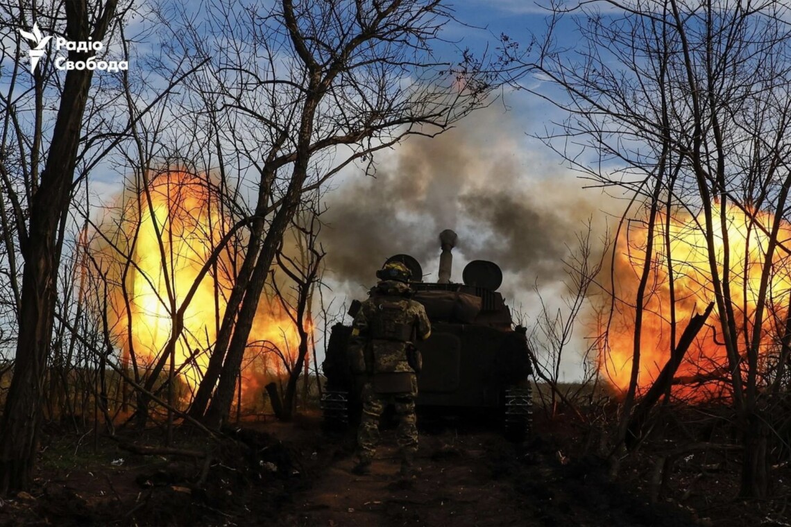 Украинские военные отбили атаки оккупантов в районе 16 населенных пунктов в Донецкой и Луганской областях.
