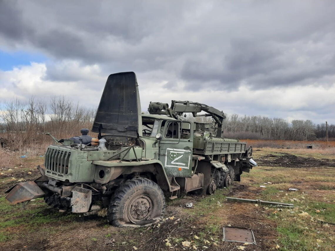 С начала вторжения общие потери российских войск на территории Украины составили примерно 114 660 убитых.